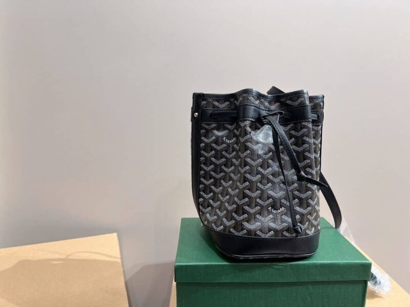 Alternative view of GOYARD GOYARDINE PETIT FLOT BUCKET BAG BLACK 23CM PEFLOTPMLTY01CL01P