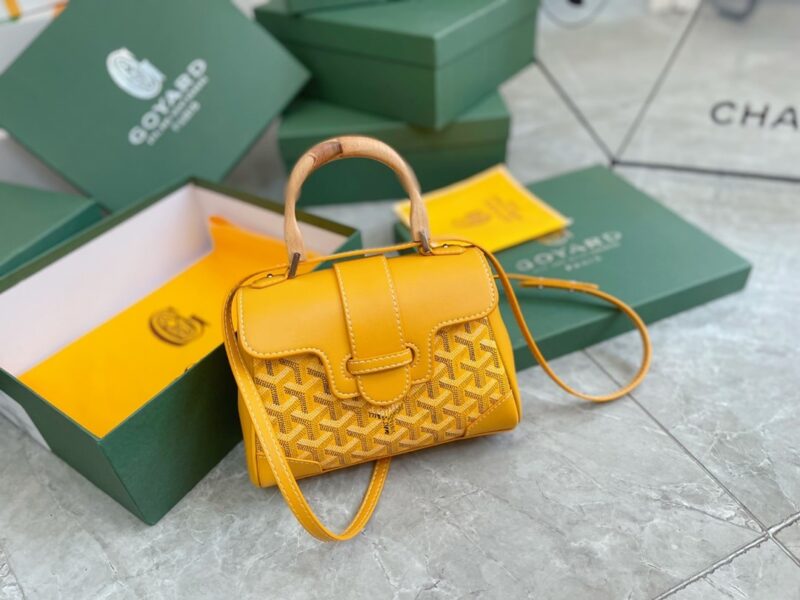 Alternative view of GOYARD SAÏGON SOUPLE MINI BAG YELLOW 20CM SAIGONMINTY08CL08P