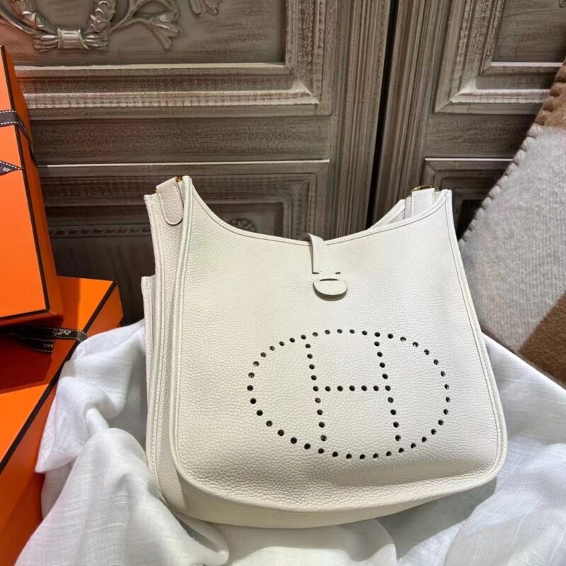 Alternative view of Hermes Clemence Evelyne PM 25Cm White