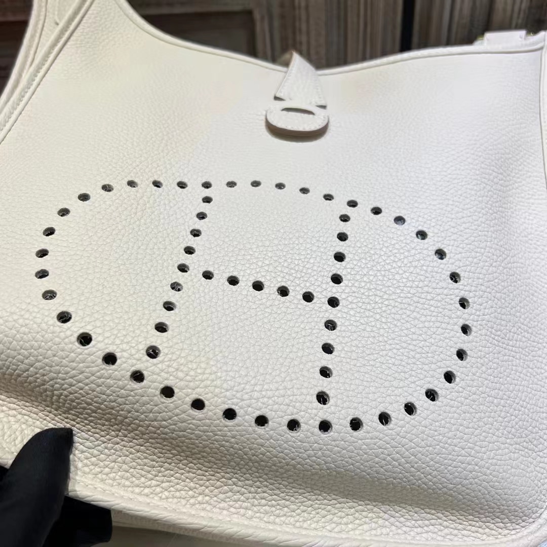 Hermes Clemence Evelyne PM 25Cm White - Image 4