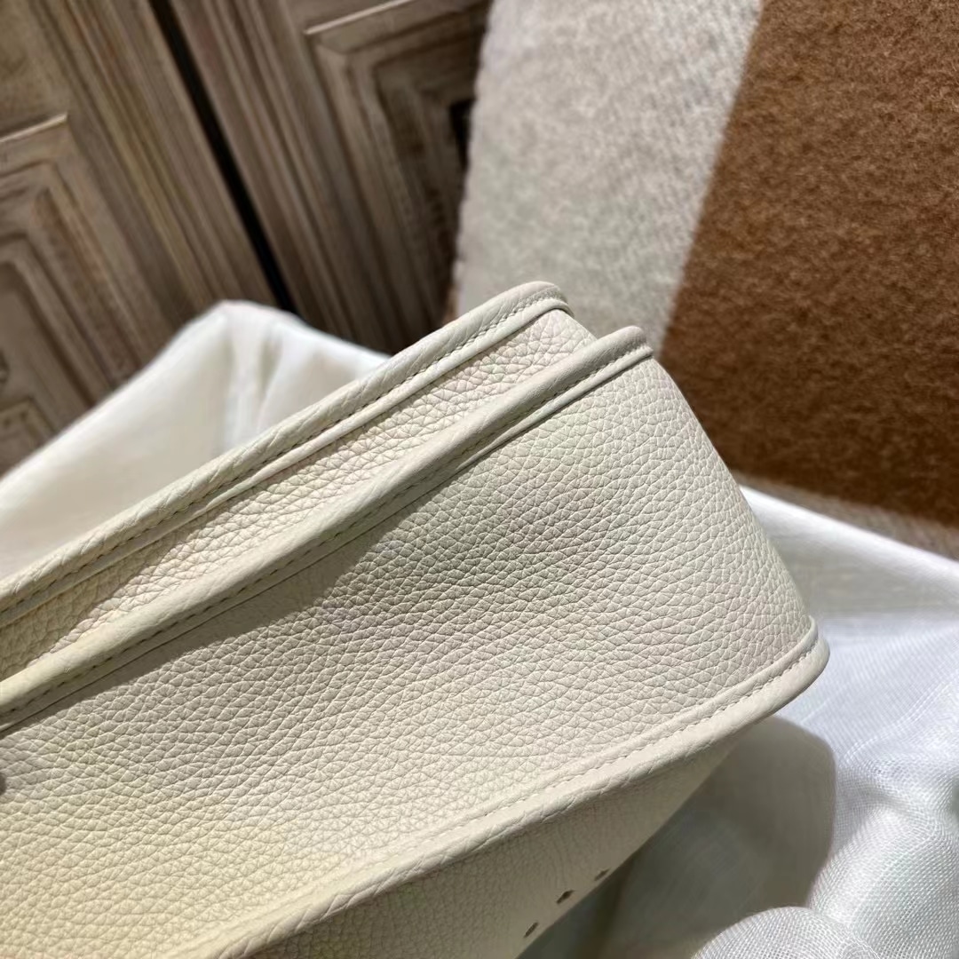 Hermes Clemence Evelyne PM 25Cm White - Image 6