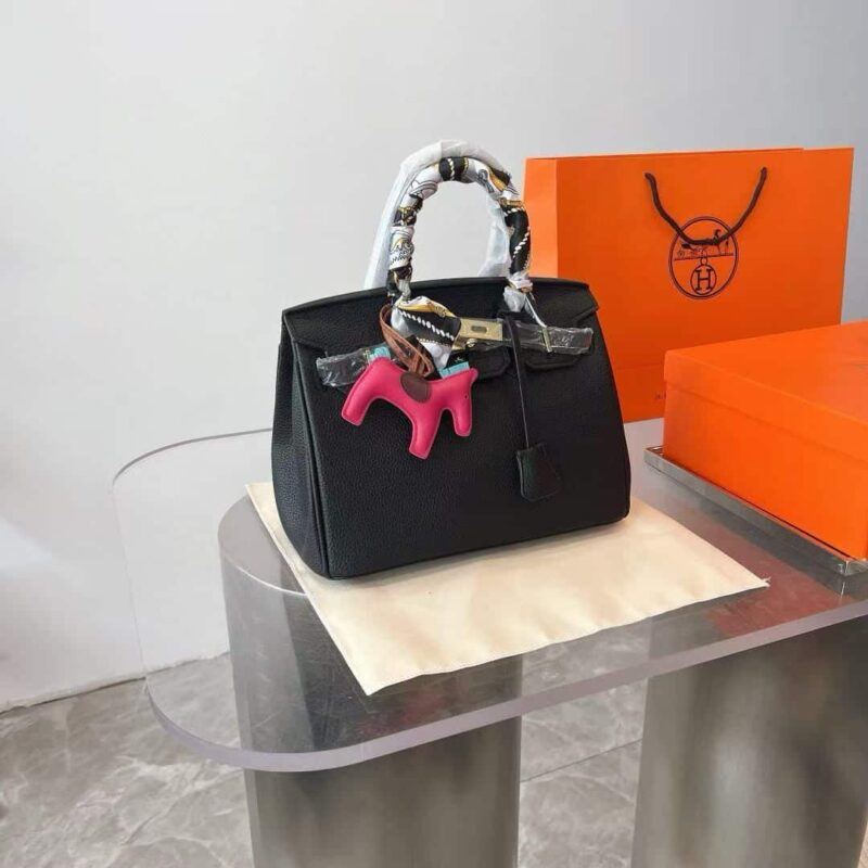 Alternative view of Hermes Birkin 35 Togo Leather Gold Hardware Black 35Cm