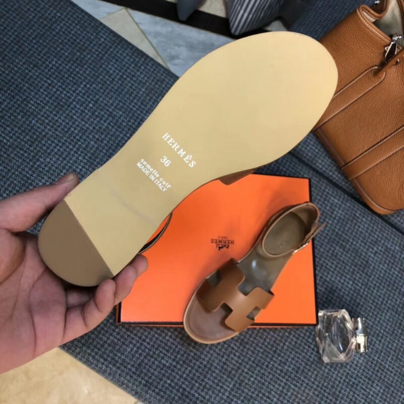 Alternative view of Hermes Santorini Sandal Brown