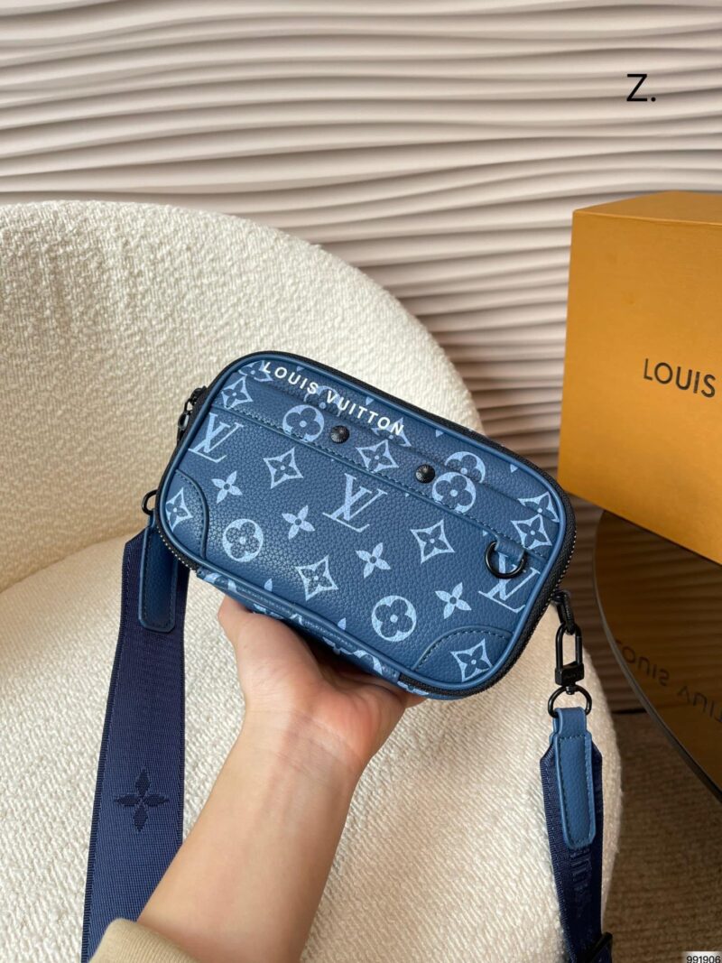 Alternative view of Louis Vuitton Alpha Wearable Wallet Blue 18Cm M82801