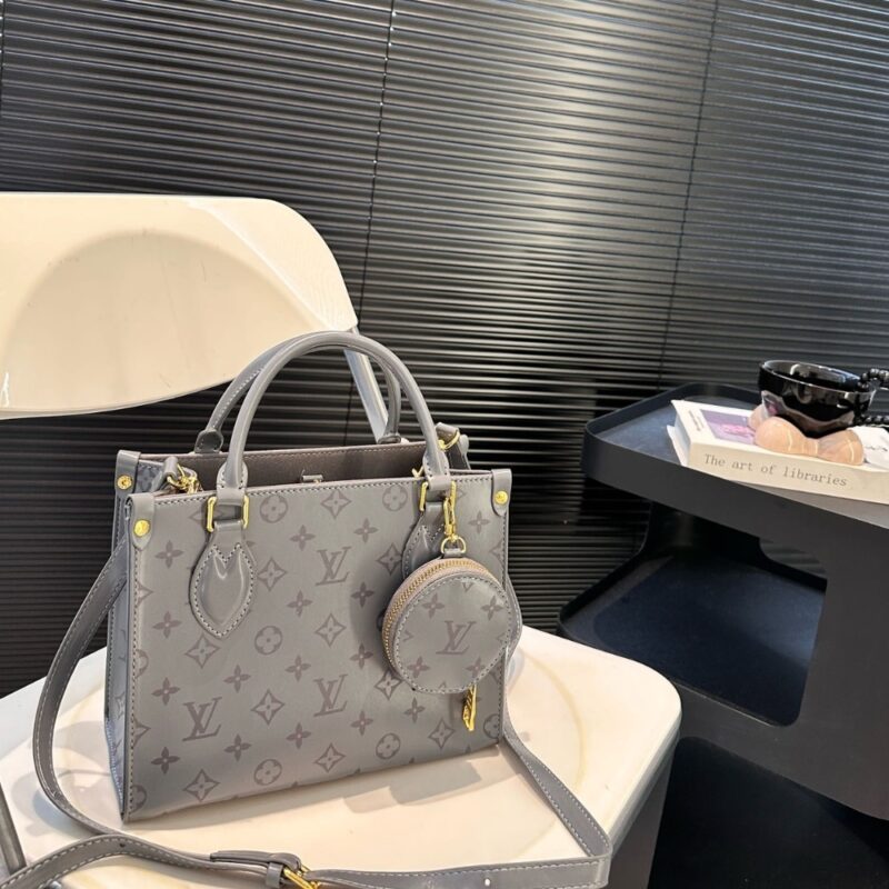 Alternative view of Louis Vuitton Onthego PM Trianon Gray 25Cm M12465