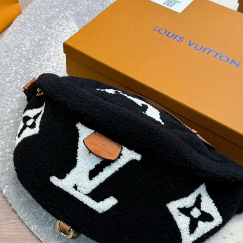 Alternative view of Louis Vuitton Bumbag Monogram Teddy Fleece Black 30Cm