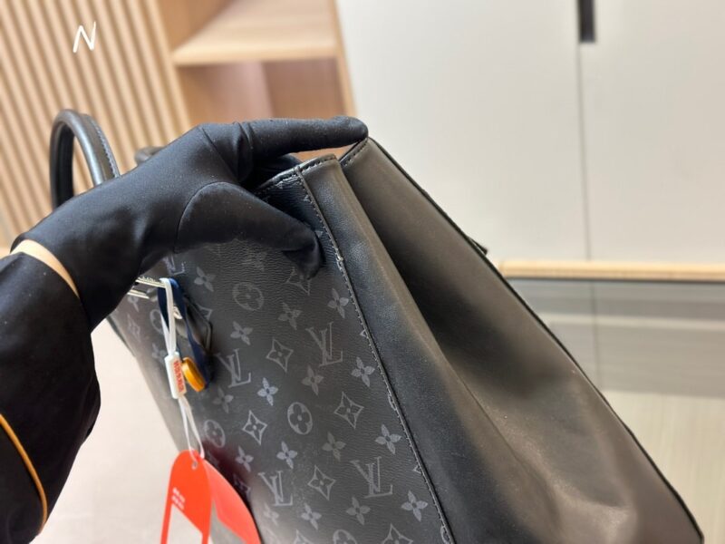 Alternative view of Louis Vuitton Monogram Eclipse Grand Sac Tote Black 40Cm