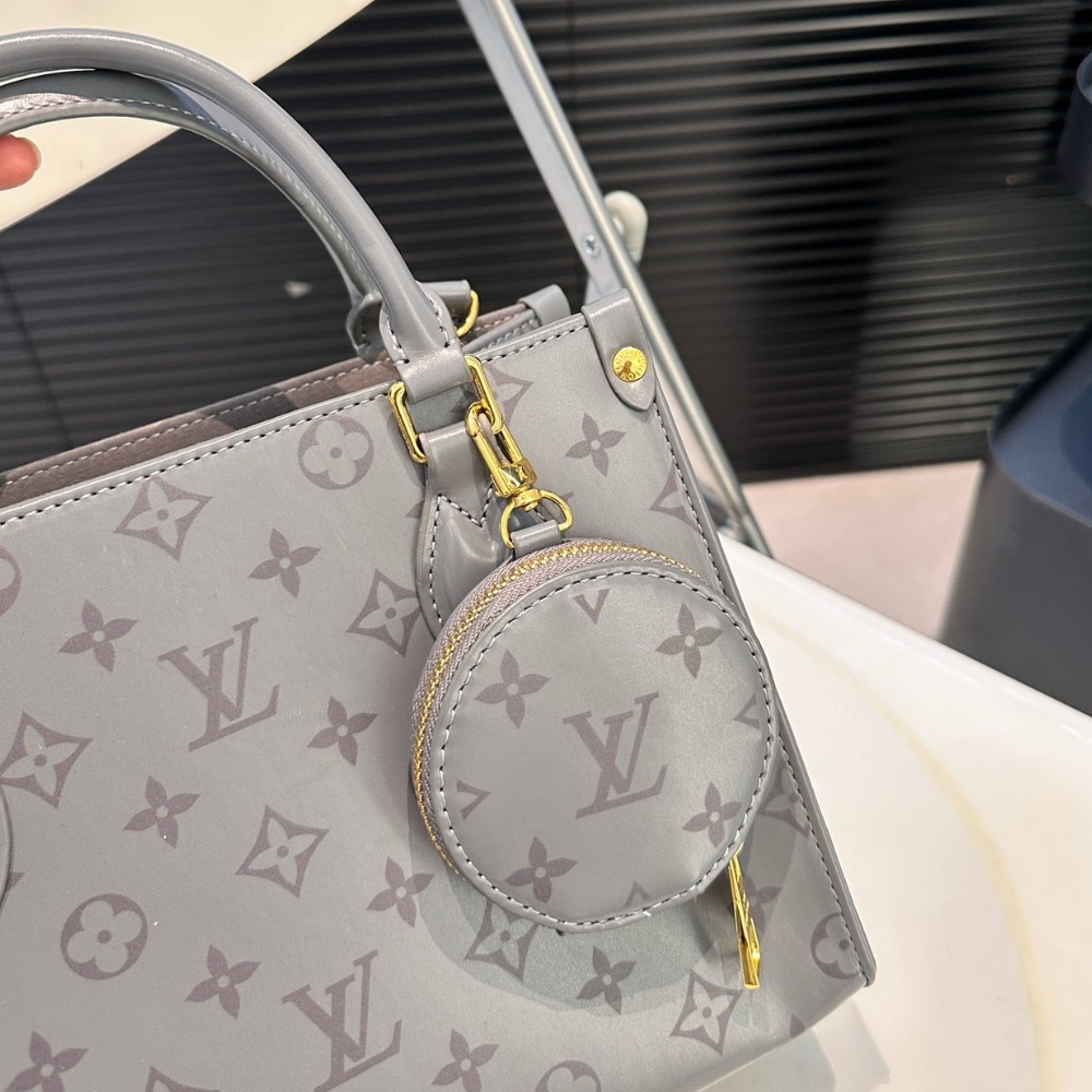 Louis Vuitton Onthego PM Trianon Gray 25Cm M12465 - Image 5