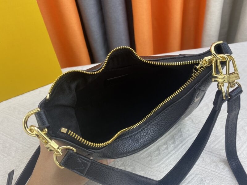 Alternative view of Louis Vuitton Bagatelle Balck And White 22Cm M46301