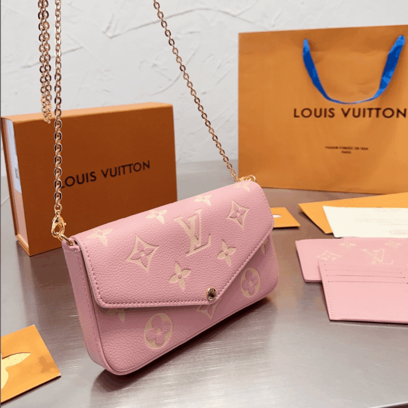 Alternative view of GIFT SET: LOUIS VUITTON FÉLICIE POCHETTE PINK And BLOSSOM DOUBLE STAR NECKLACE