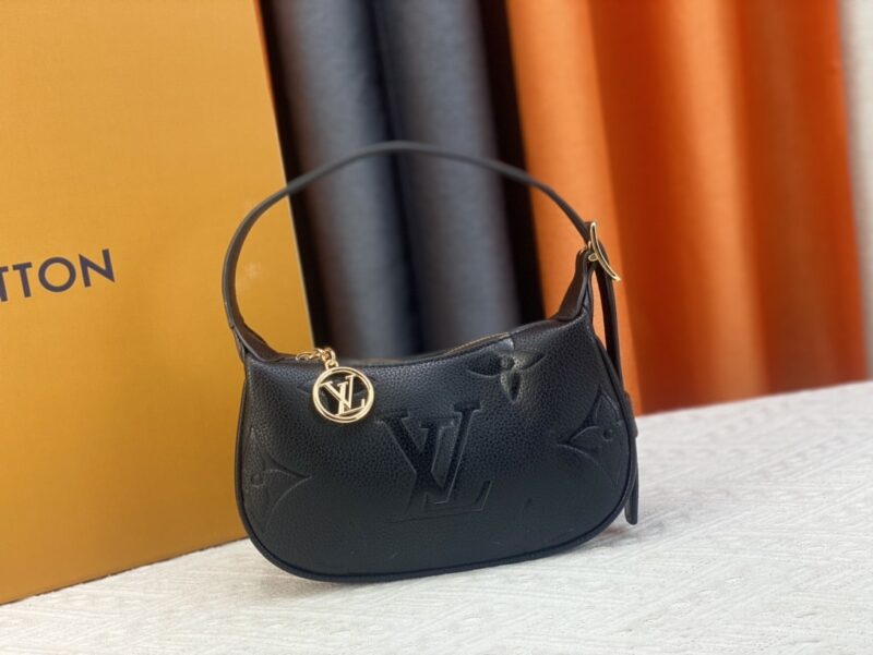 Alternative view of Louis Vuitton Mini Moon Black 20Cm M82391