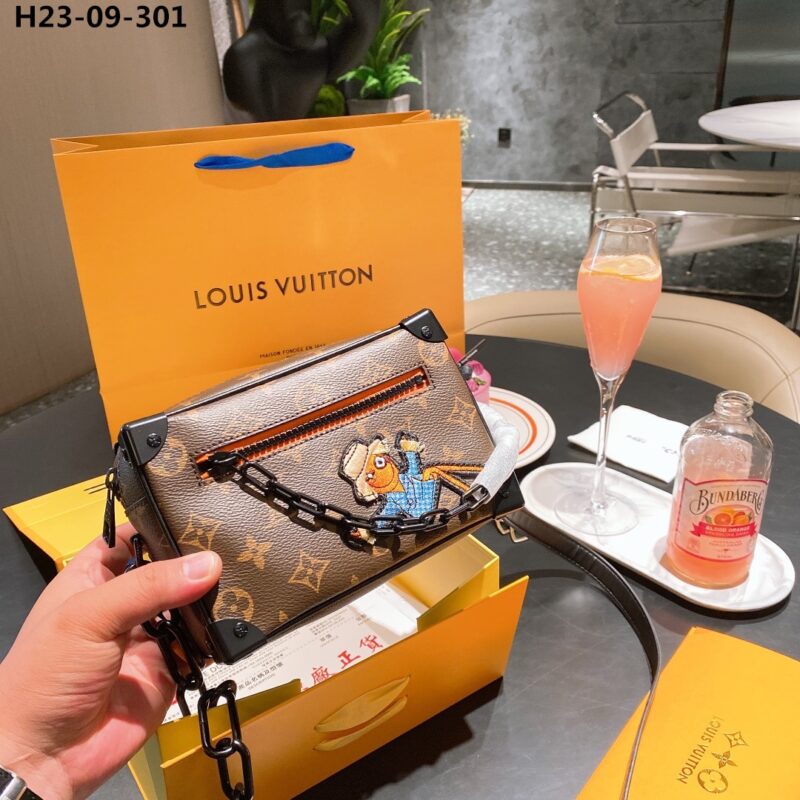 Alternative view of Louis Vuitton Mini Soft Trunk Wallet Monogram 18Cm M80159