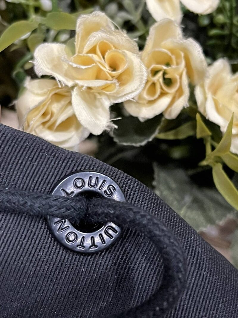 Alternative view of Louis Vuitton Noe Sling Black 21Cm M82248