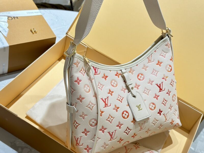 Alternative view of Louis Vuitton Carryall PM Sunrise Aquarelle 30Cm M24652
