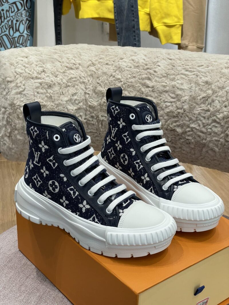 Alternative view of Louis Vuitton Squad Sneakers Monogram Black