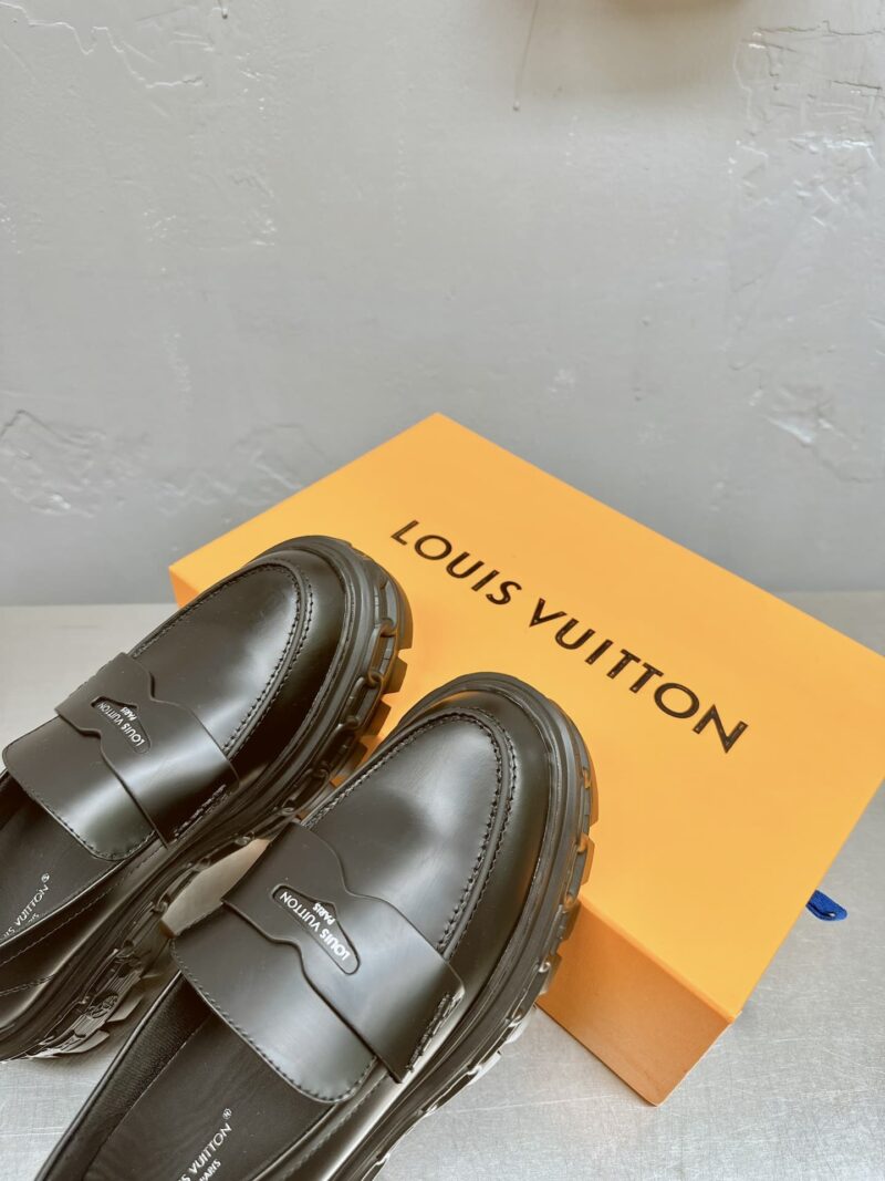 Alternative view of Louis Vuitton Lv Record Loafer Black 1Ac9I9