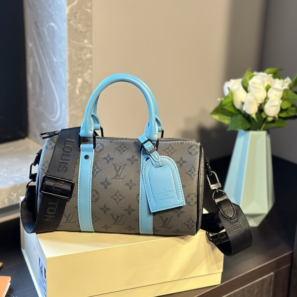 Louis Vuitton Keepall Bandoulière 25 Monogram Eclipse Reverse Turquoise 25Cm M11645 - Image 2