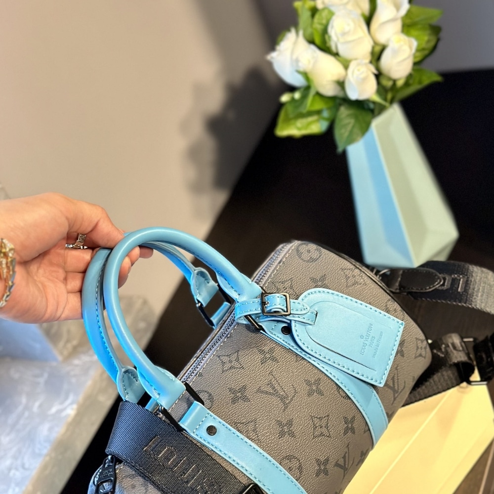 Louis Vuitton Keepall Bandoulière 25 Monogram Eclipse Reverse Turquoise 25Cm M11645 - Image 3
