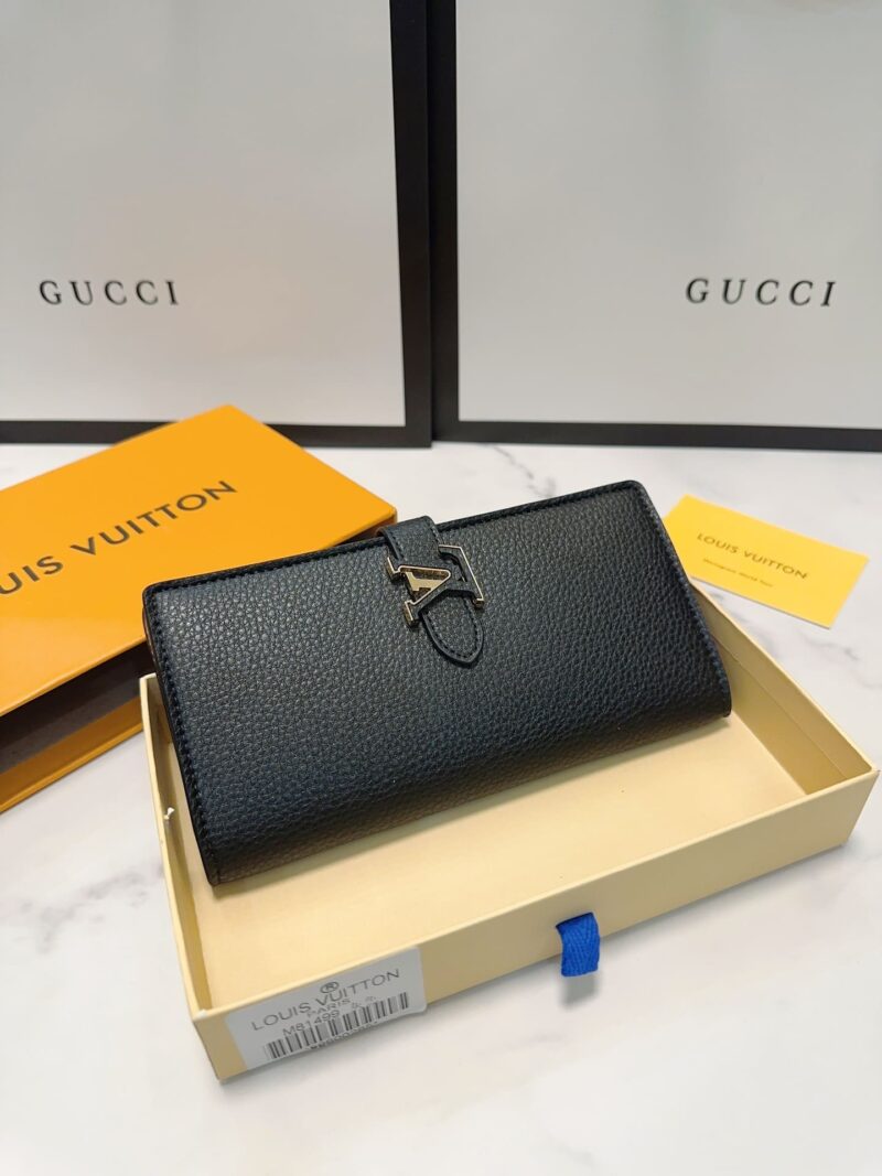 Alternative view of Louis Vuitton Lv Vertical Wallet Black 19Cm M81330