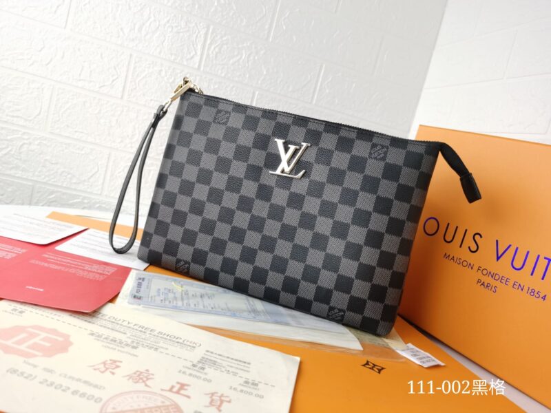 Alternative view of Louis Vuitton Pochette Damier Canvas Black 28Cm