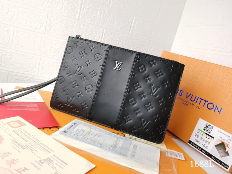 Alternative view of Louis Vuitton Pochette Damier Canvas Black 27Cm