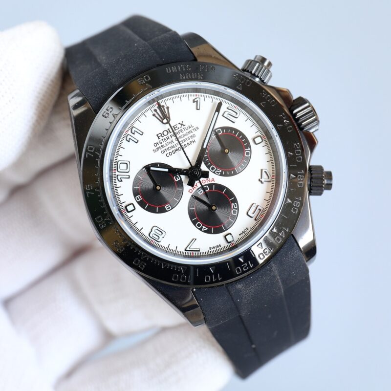 Alternative view of Rolex Cosmograph Daytona Panda White Dial 40Mm 116519