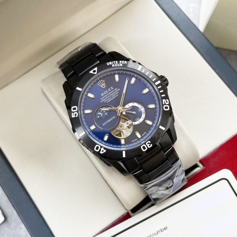 Alternative view of Rolex Oyster Perpetual Cosmograph Moonphase Navy Blue Dial 40Mm