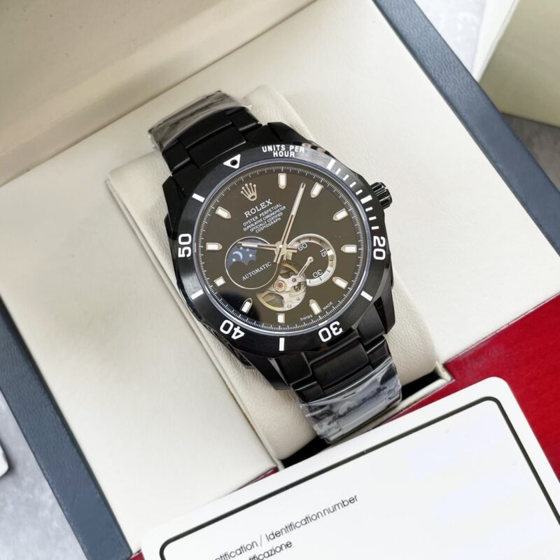 Alternative view of Rolex Oyster Perpetual Cosmograph Moonphase Black Dial 40Mm