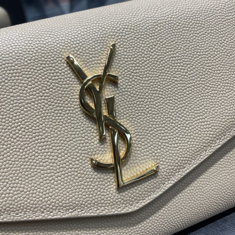 Alternative view of Saint Laurent Uptown Chain Wallet In Grain De Poudre Embossed Leather Blanc Vintage 19Cm 6077881Gf0J9207
