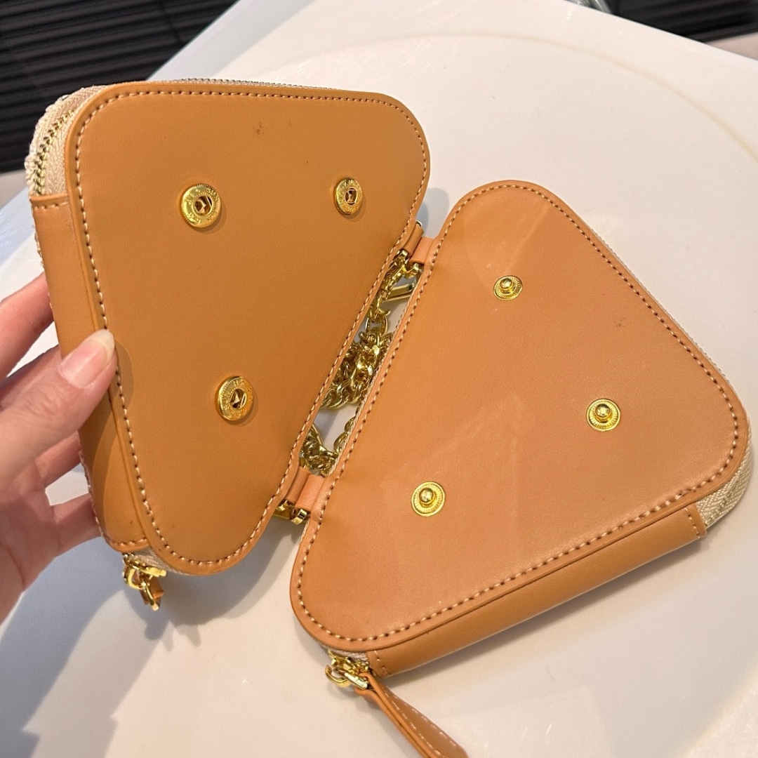 Prada Crochet Mini Pouch Natural 19cm 1NR015 2CXK F0018 - Image 5