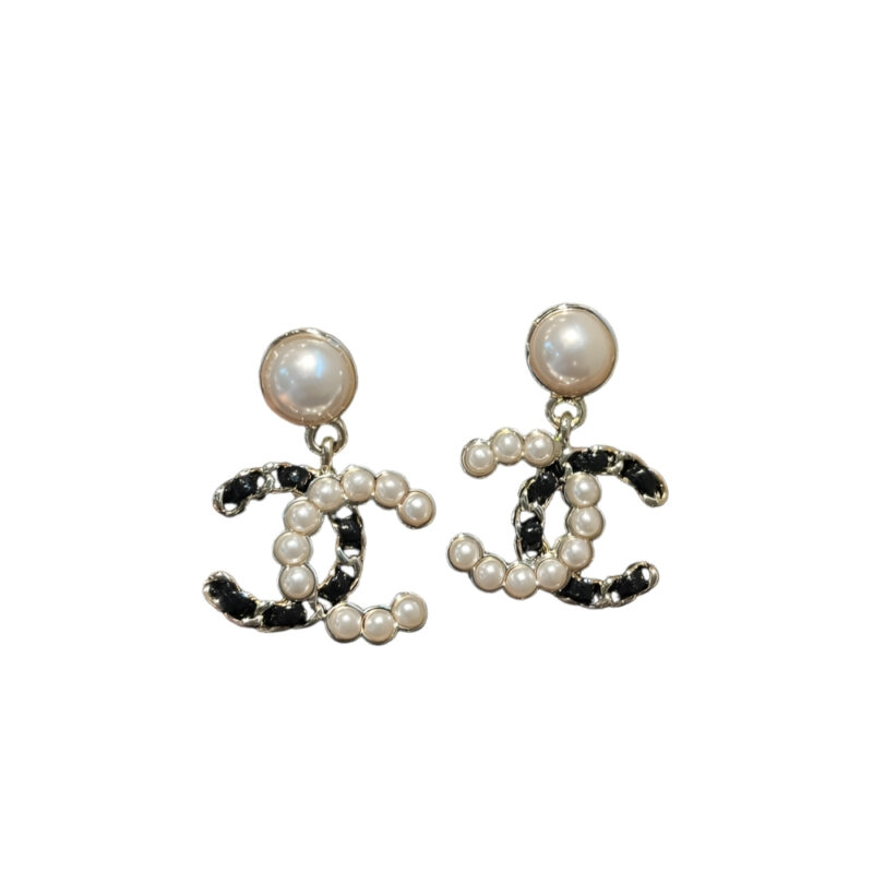 Chanel Stud Earrings Black And Pears Abg562 B22261 U4399