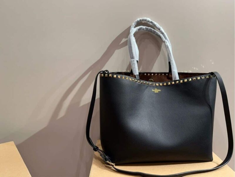 Alternative view of Valentino Garavani Rockstud Grainy Tote Bag Black 35Cm 4W2B0B70Vsf 0No