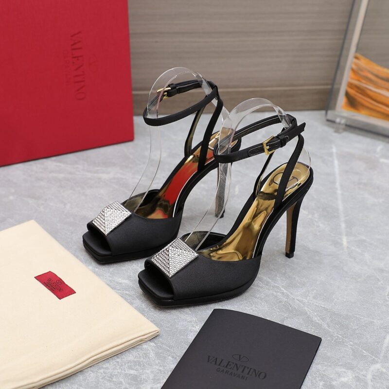 Alternative view of Valentino Garavani Roman Stud Block Pump Black