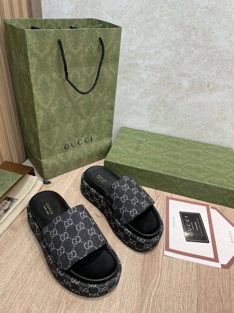Alternative view of Gucci Women’S Gg Lame Platform Slide Sandal Black 623212 Un300 1289