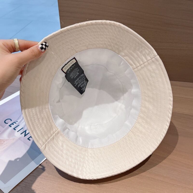 Alternative view of Gucci Bree Tote Gg Supreme Small Beige 20Cm