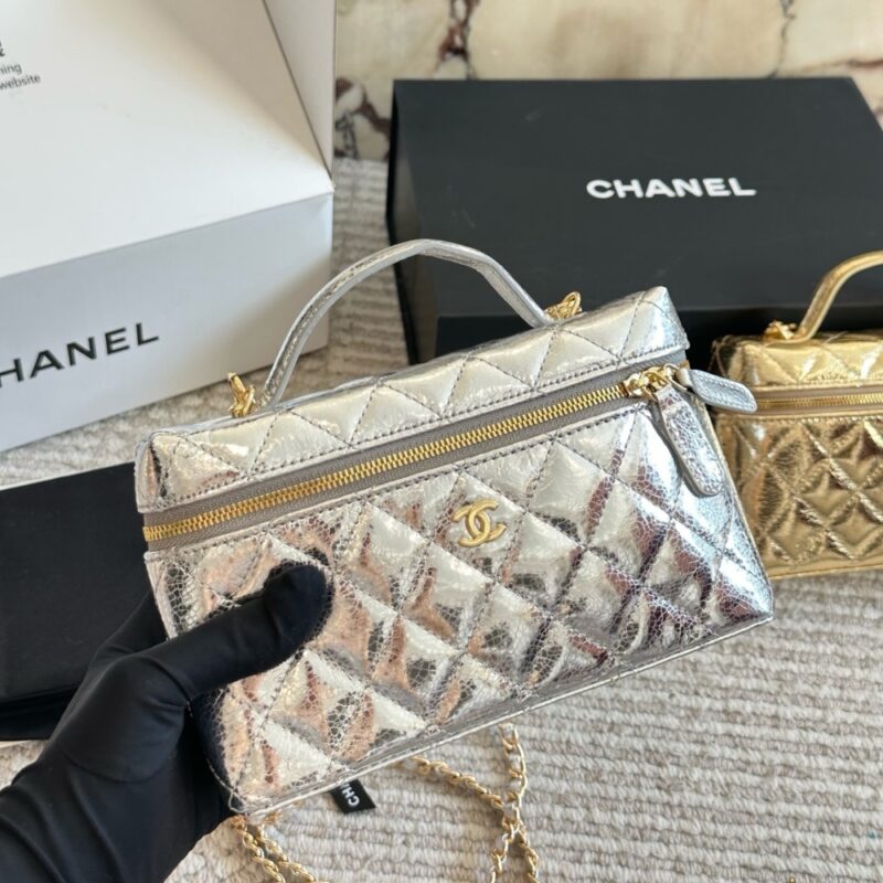 Alternative view of Chanel Vanity Case With Chain Metallic Silver 20Cm