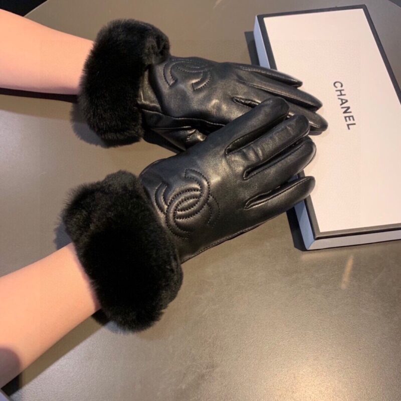 Alternative view of Chanel Cc Leather Rabbit Fur Gloves All Black