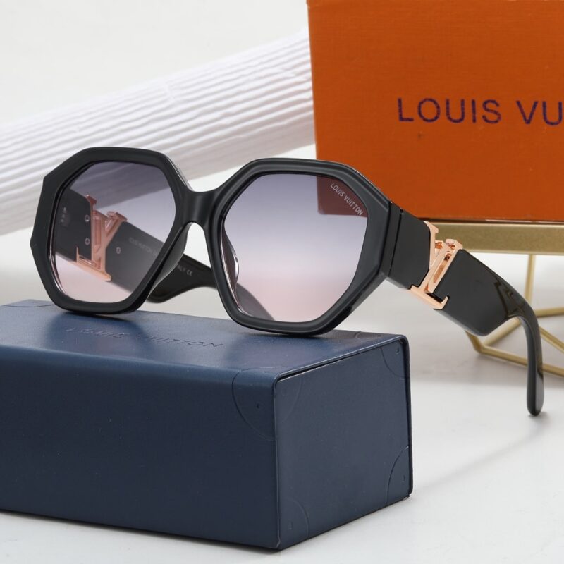 Alternative view of Louis Vuitton Lv Icon Round Glasses Black