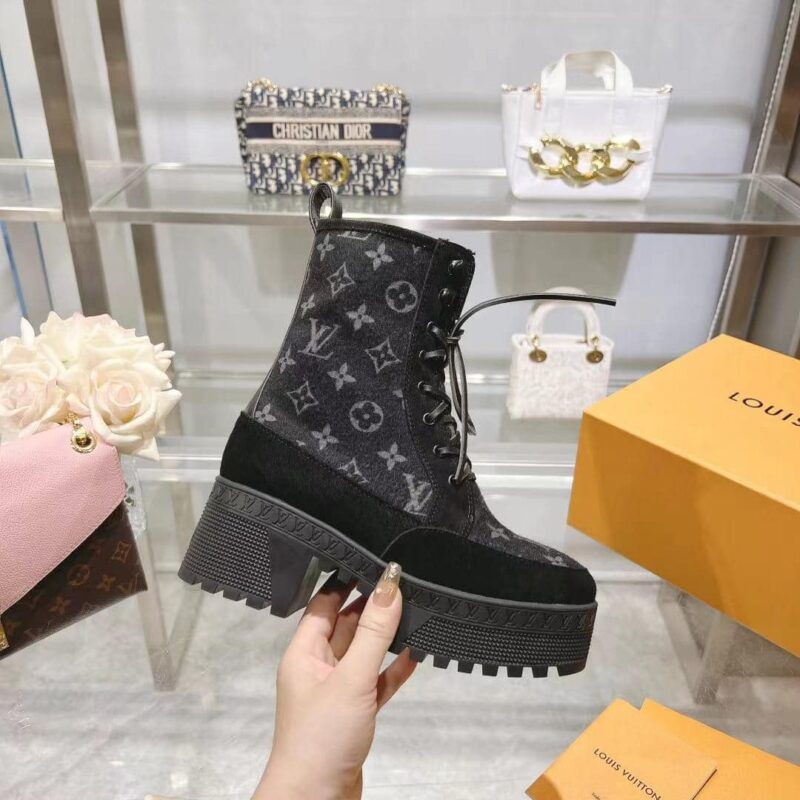 Alternative view of Louis Vuitton Laureate Platform Desert Boot Black 1Ac7M0