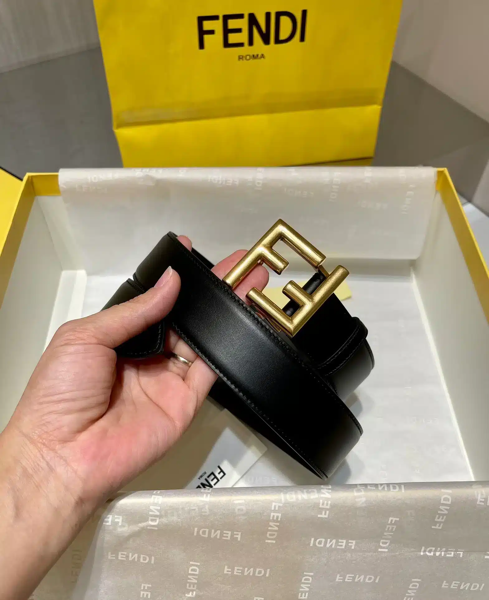 Fendi Black Leather Belt With Ff Gold Buckle 40Mm - Image 5