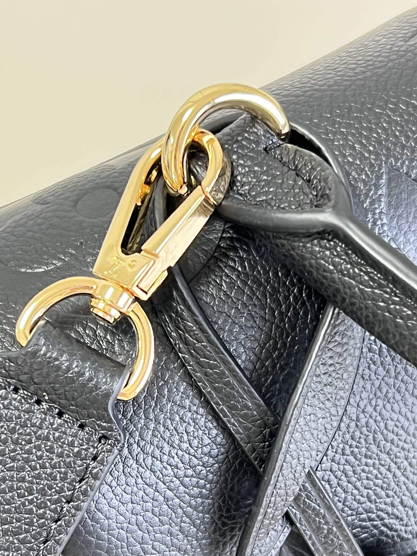 Louis Vuitton Madeleine MM 30Cm Black M45976 - Image 7