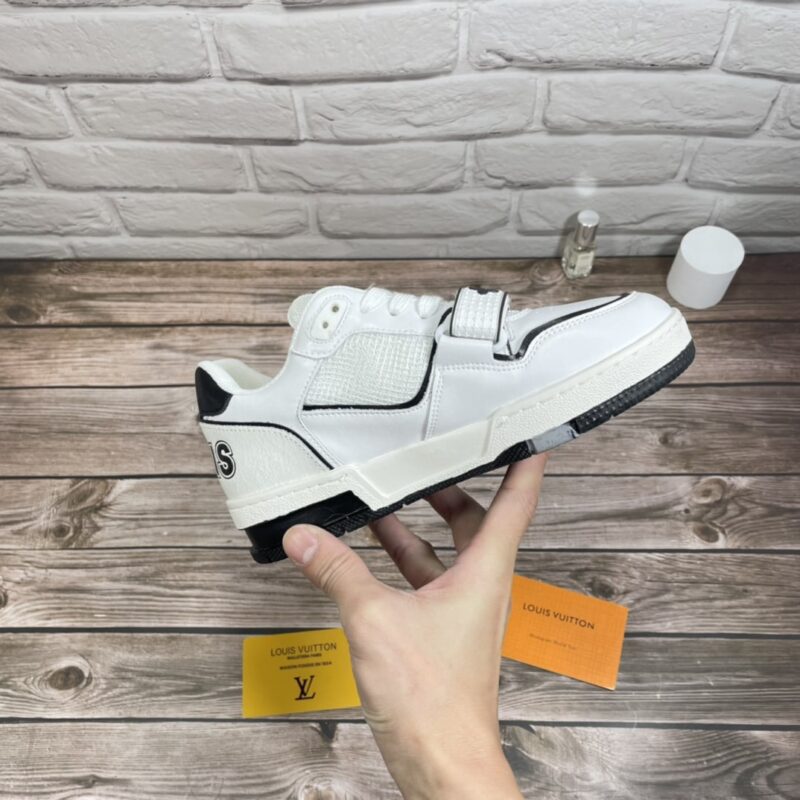 Alternative view of Louis Vuitton Trainer Sneaker Black