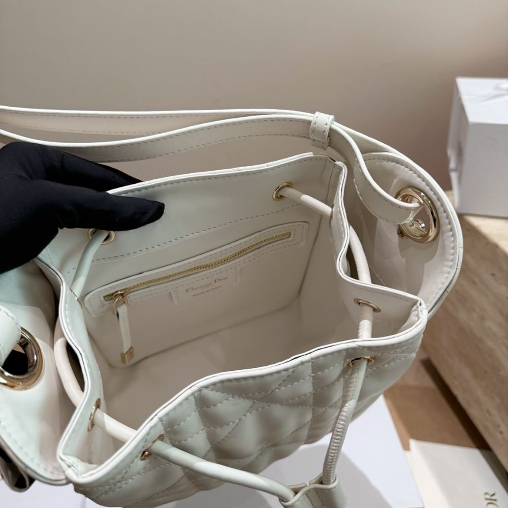 Dior Medium D Motion Bag White 23Cm M2852ONWP M021 - Image 9