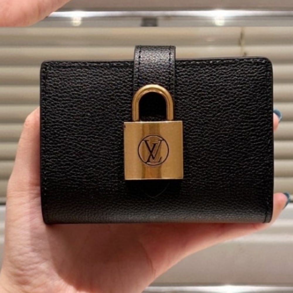 Iconic Set: Louis Vuitton Low Key Cabas Mm And Low Key Compact Wallet - Image 7