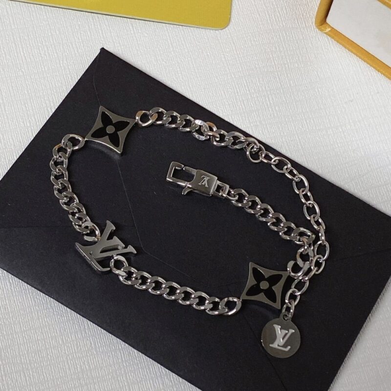 Alternative view of Louis Vuitton Lv Spike Bracelet Silver M1520A