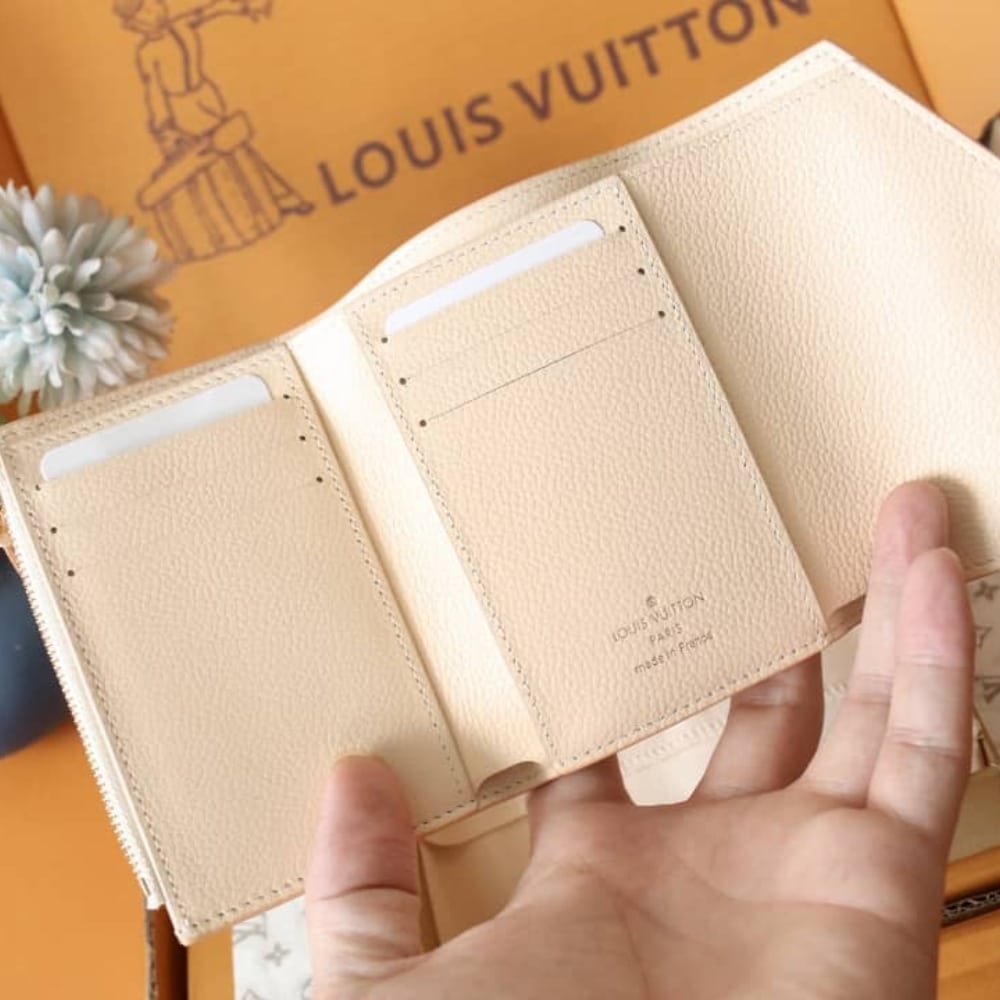 Iconic Set: Louis Vuitton Neverfull Mm And Victorine Wallet - Image 11