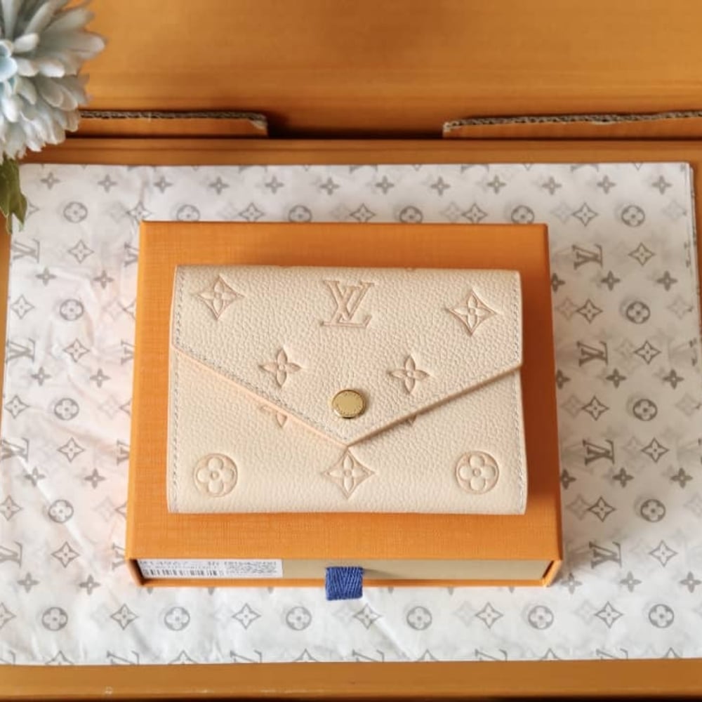Iconic Set: Louis Vuitton Neverfull Mm And Victorine Wallet - Image 7
