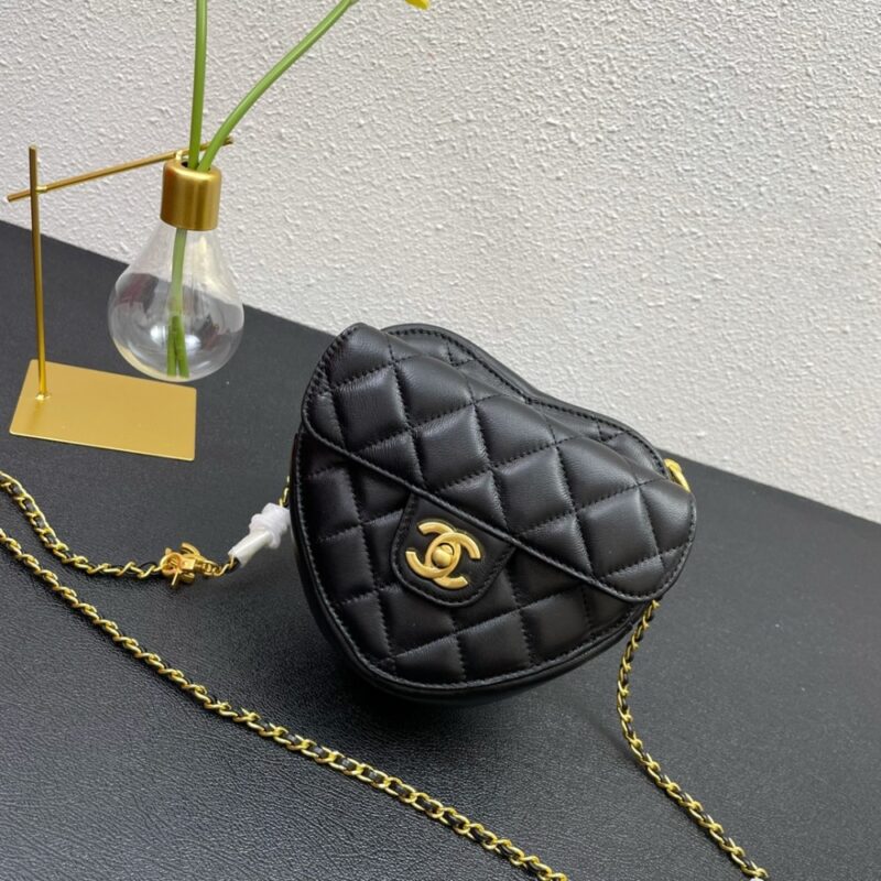 Alternative view of Chanel Heart Clutch With Chain Black 13Cm Ap2784 B08163 94305