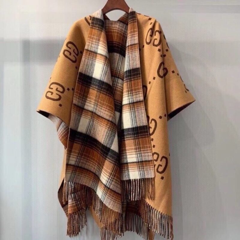 Alternative view of Gucci Reversible Gg Wool Cape Poncho Beige 185Cm 553118 4G200 9764