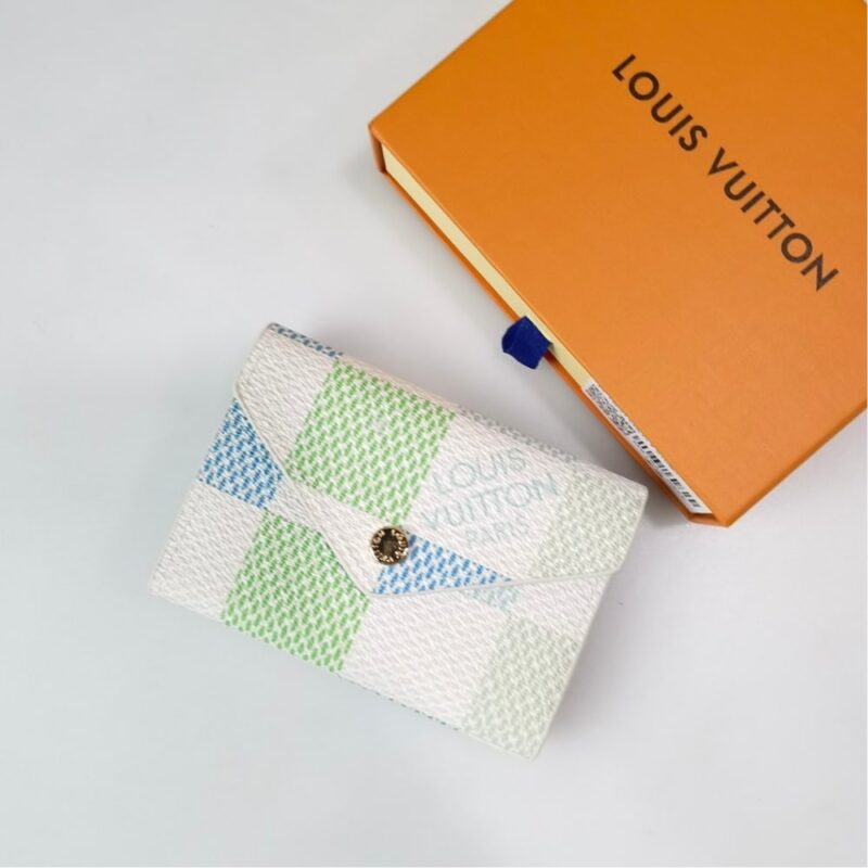 Alternative view of Louis Vuitton Victorine Wallet In Damier Canvas Green 12Cm N40750